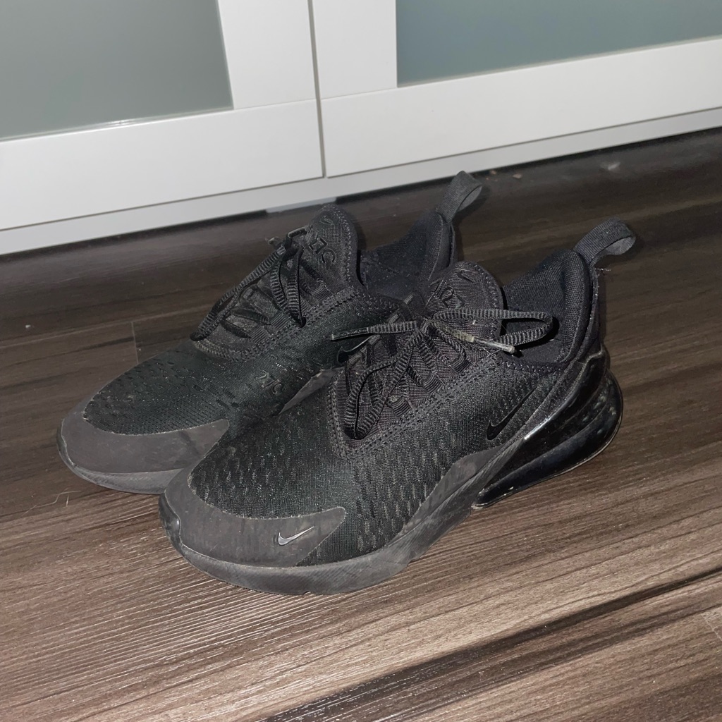 Nike 270
